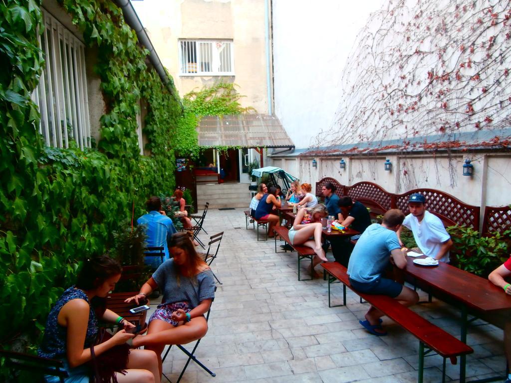 Patio Hostel Bratislava Exterior photo